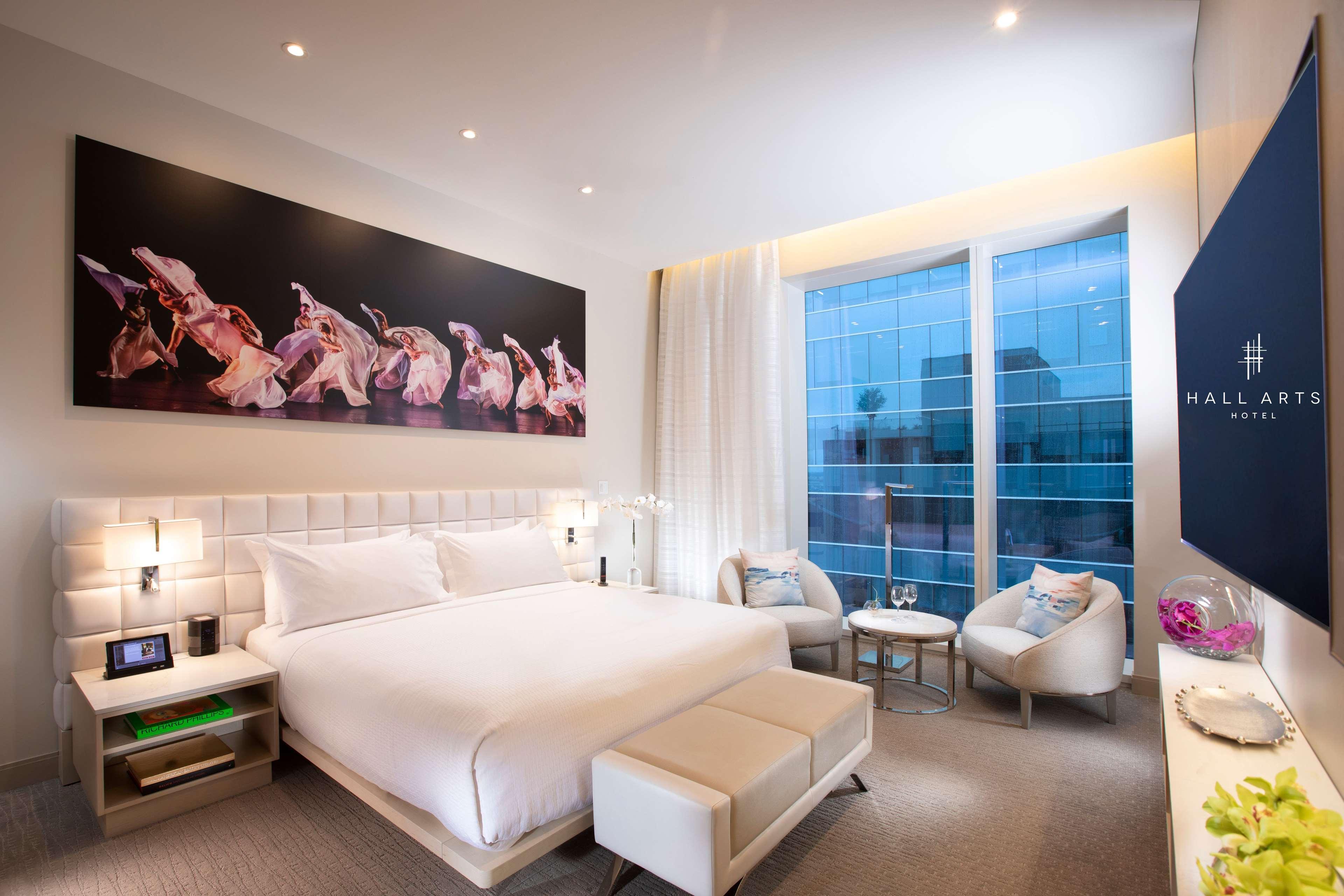 Hall Arts Hotel Dallas, Curio Collection By Hilton Extérieur photo