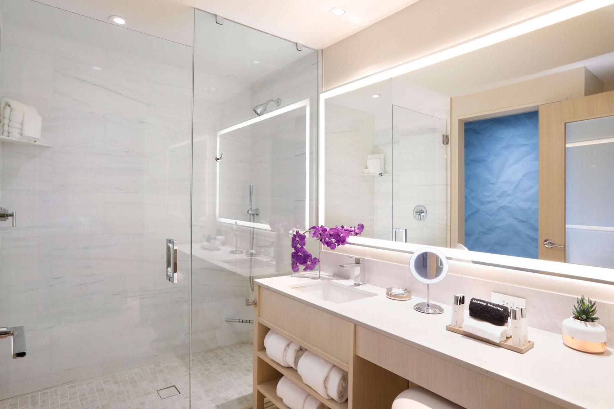 Hall Arts Hotel Dallas, Curio Collection By Hilton Extérieur photo