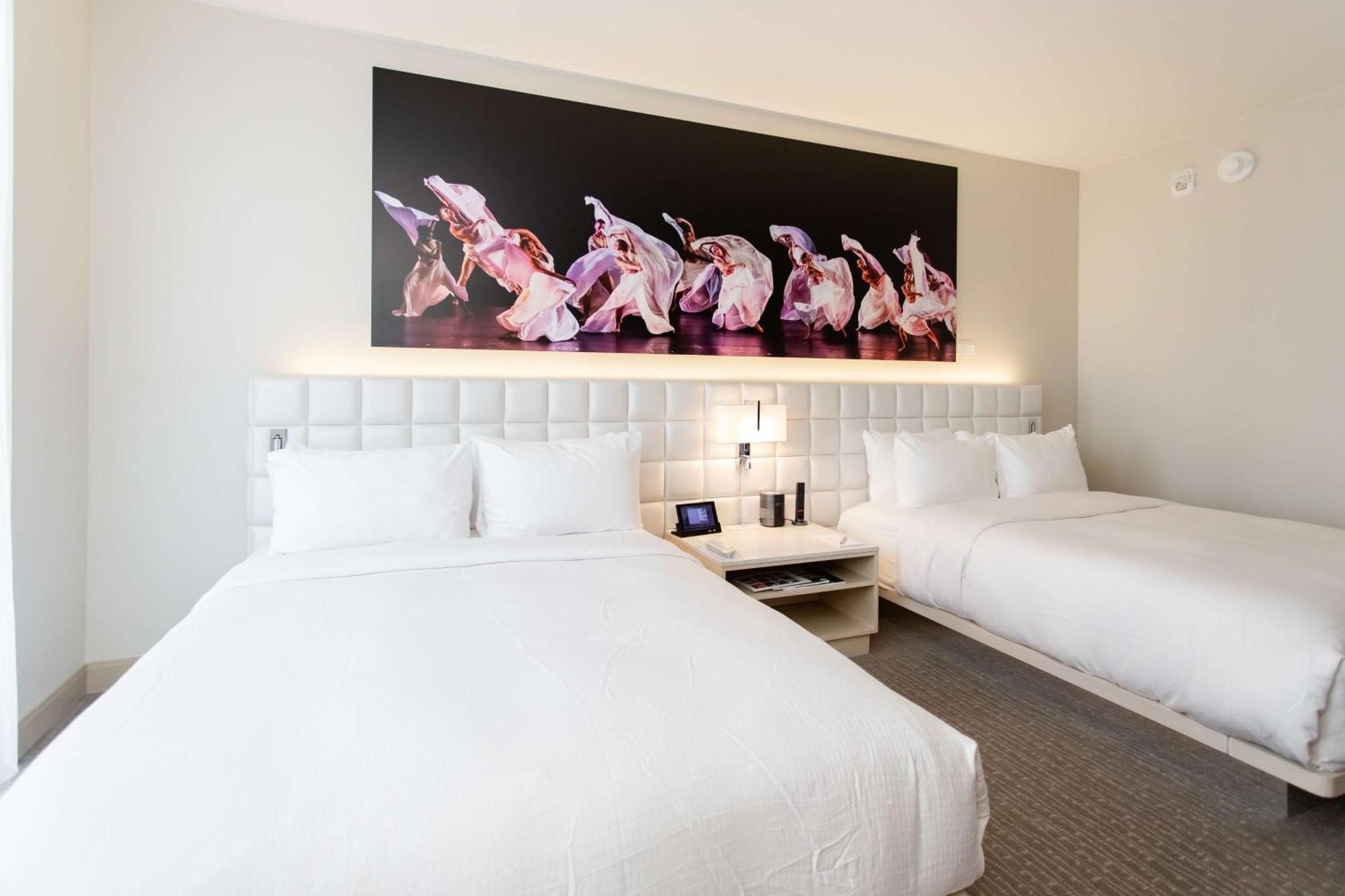 Hall Arts Hotel Dallas, Curio Collection By Hilton Extérieur photo
